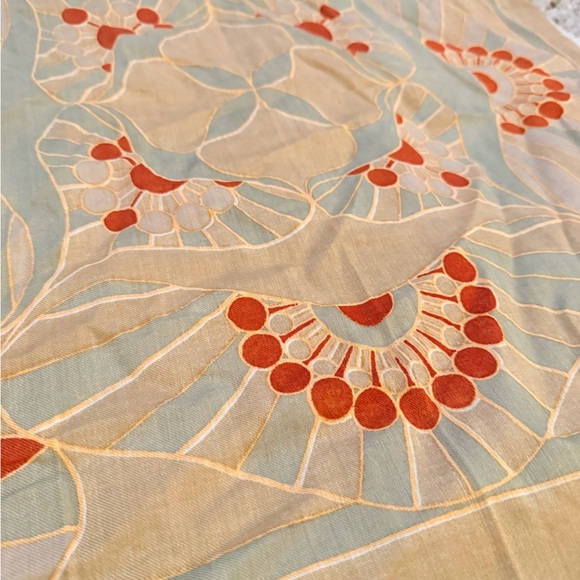 Vintage Made in Switzerland Lana Laine Wool Scarf 25.5”x26.5” - Picture 7 of 8